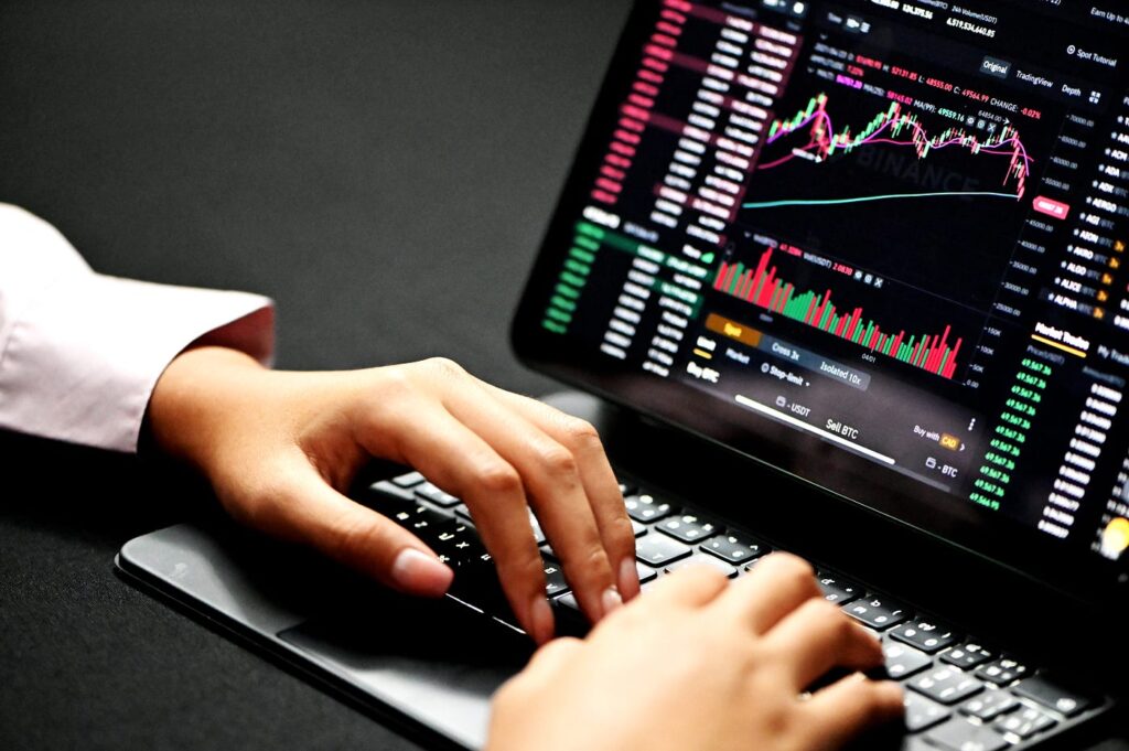 Maximising Dividend Returns: Advanced Strategies for Singapore’s Top Traders